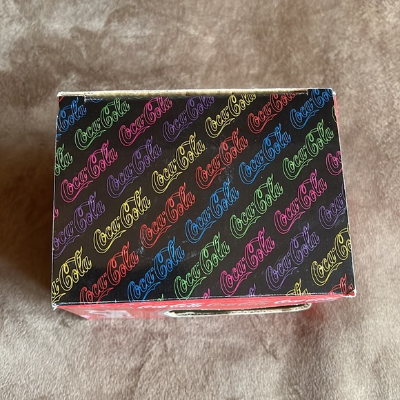 Coca-Cola 1995 Collector's Coffee Mug (No. 169803) *NEW IN BOX** - Picture 7 of 13